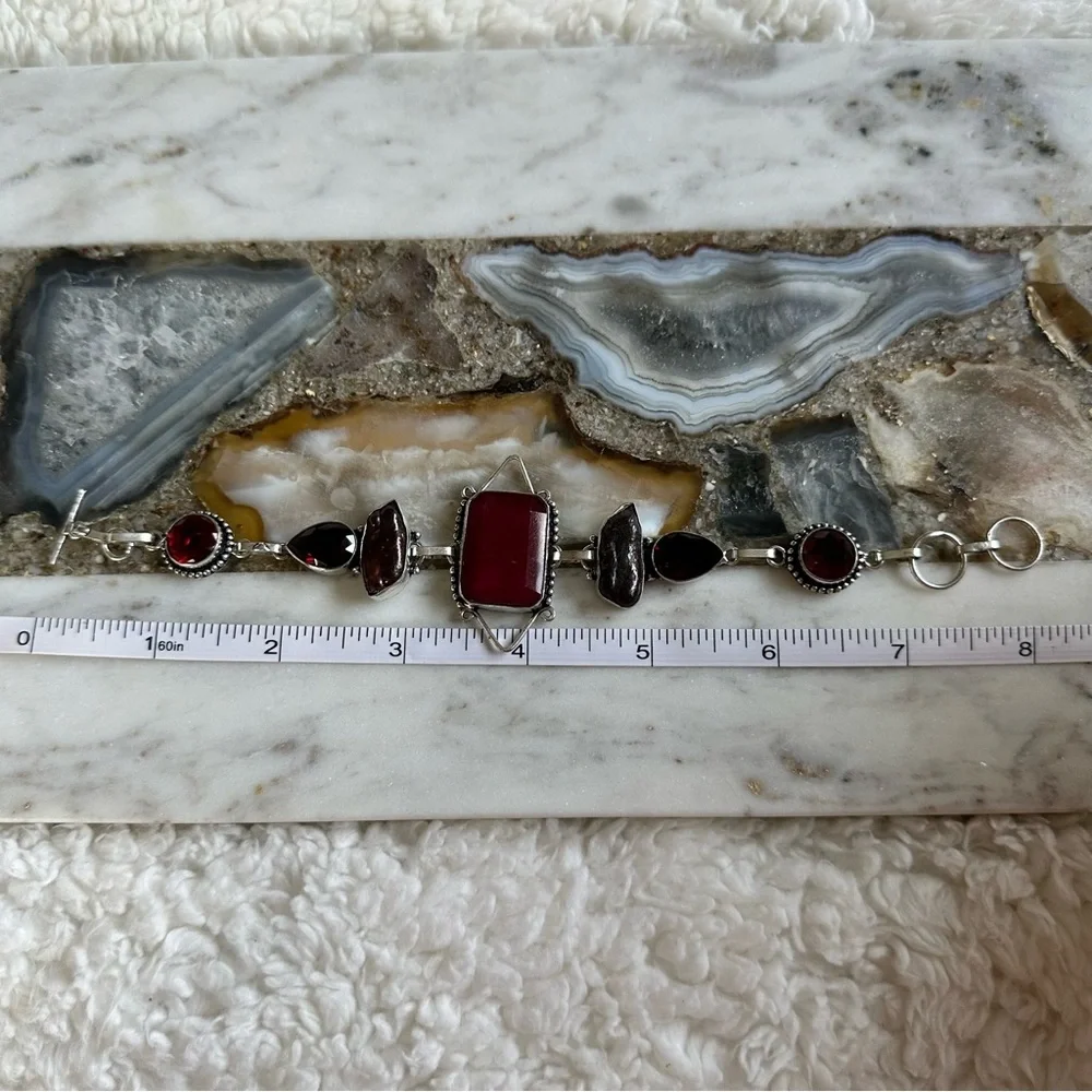 2136 Gorgeous Silver and Red Gemstone Bracelet